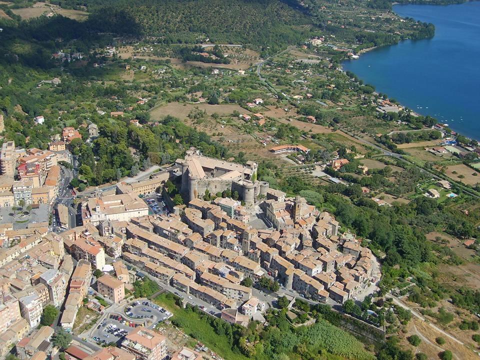 Apartment Il Convento Bracciano  Buitenkant foto